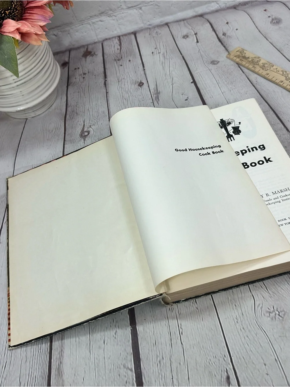 vtg 1957 Good Housekeeping Cook Book Hardcover MCM retro collectible